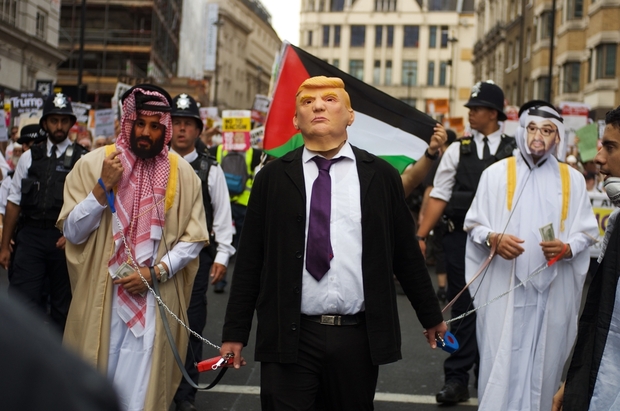 Trump20protest20MEE 1 - Public prayers and orange jumpsuits: How London's Muslims stood up to Trump